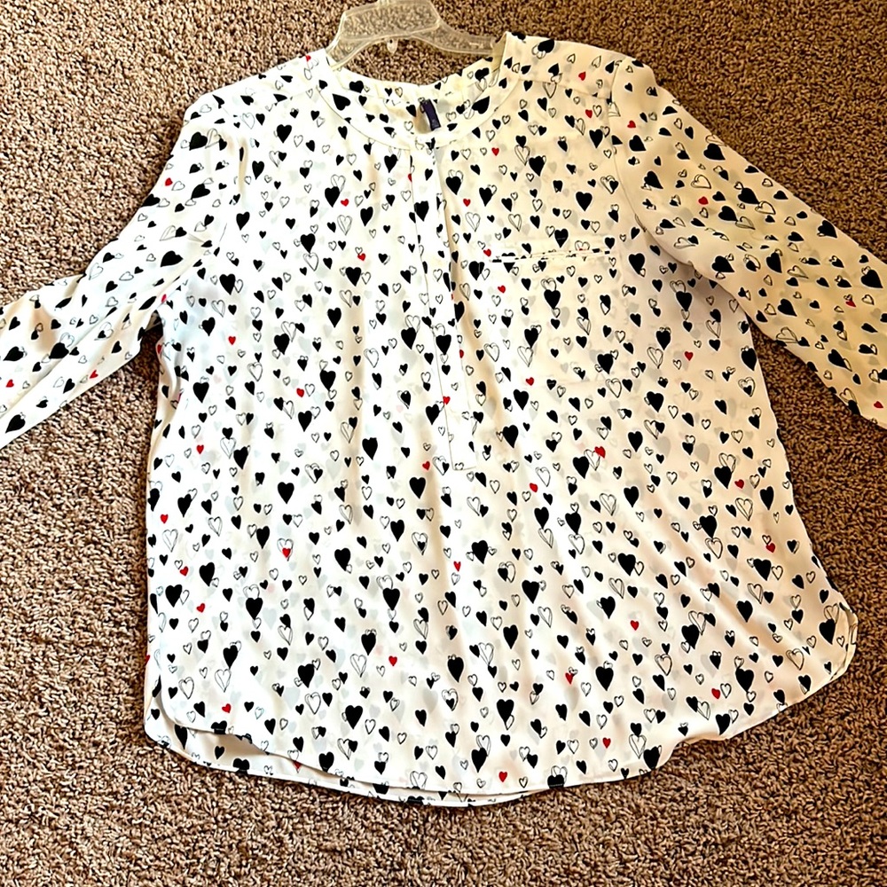 Woman’s NYDJ brand, size Xl. 100% polyester